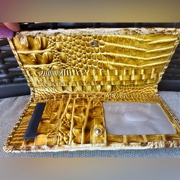 NWT Brahmin Ady in GOLDEN ROD Ombre Melbourne Wallet
